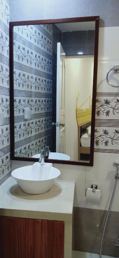 Maalhos Thila Inn Dış mekan fotoğraf